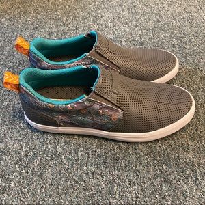 Xtra Tuff Salmon Slip On Size 8 Salmon Sisters Fishing Boating